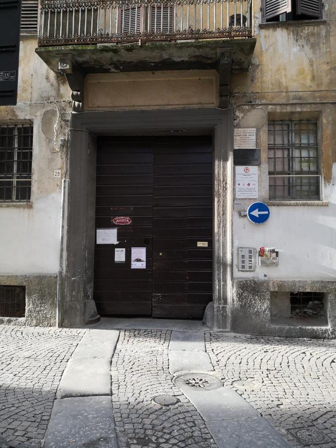 DOMUSCUNEO Barra di Ferro 3 bianco Esterno foto